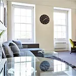Berkeley Square Pads Appartement *