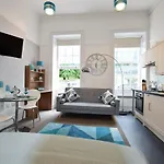 Berkeley Square Pads Appartement *