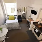 Berkeley Square Pads Appartement *