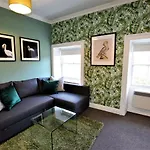 Berkeley Square Pads *