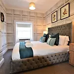 Berkeley Square Pads