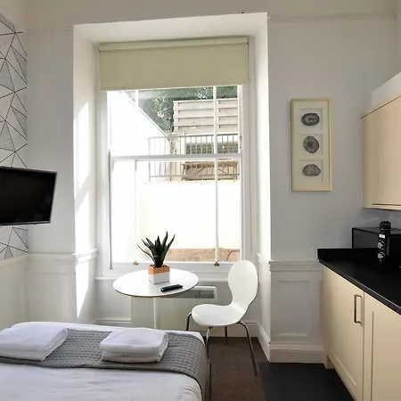 Berkeley Square Pads Апартаменты Бристоль