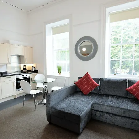 Апартаменты Berkeley Square Pads Бристоль