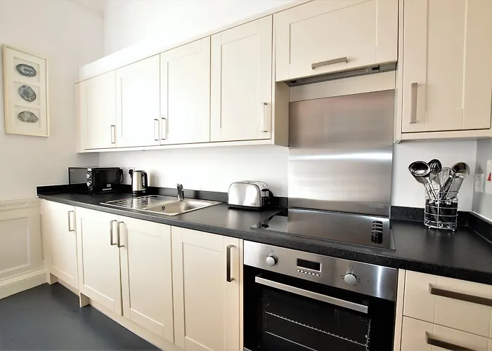 Berkeley Square Pads