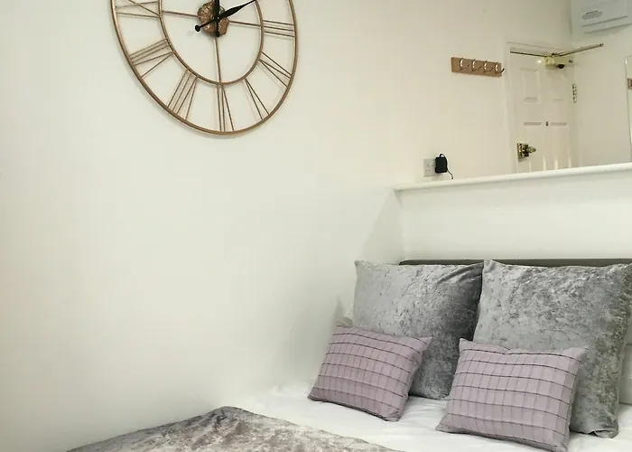 Berkeley Square Pads * Bristol