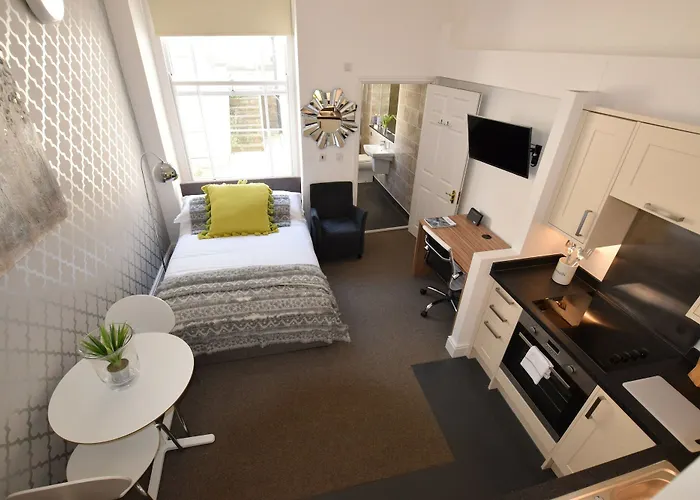 Berkeley Square Pads Apartament *