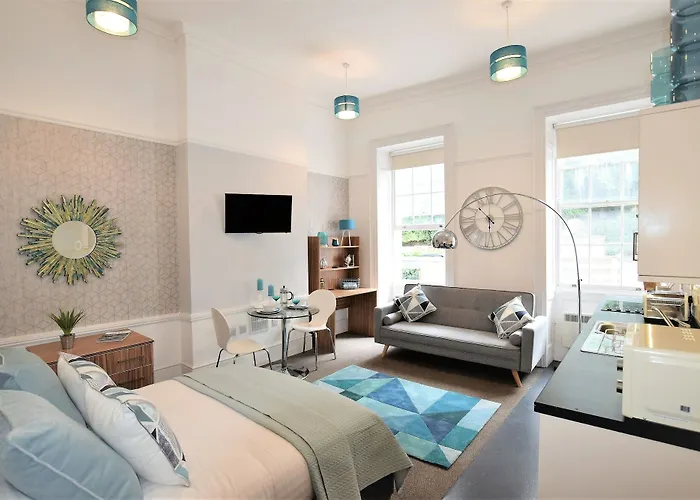 Berkeley Square Pads Apartament