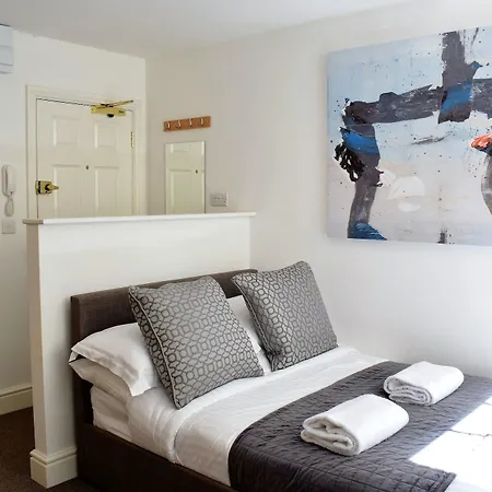 Berkeley Square Pads * Bristol