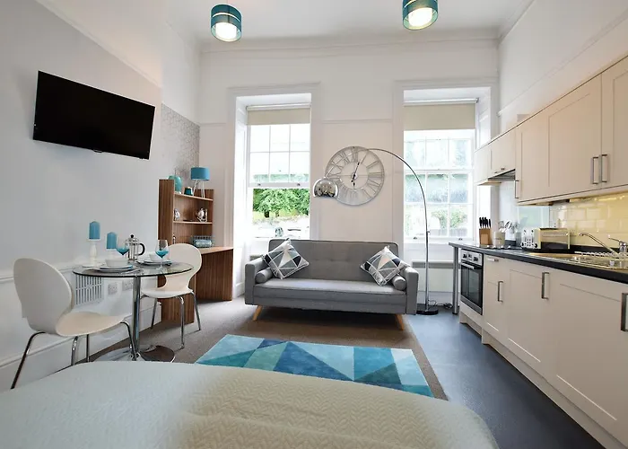 Berkeley Square Pads 아파트 *