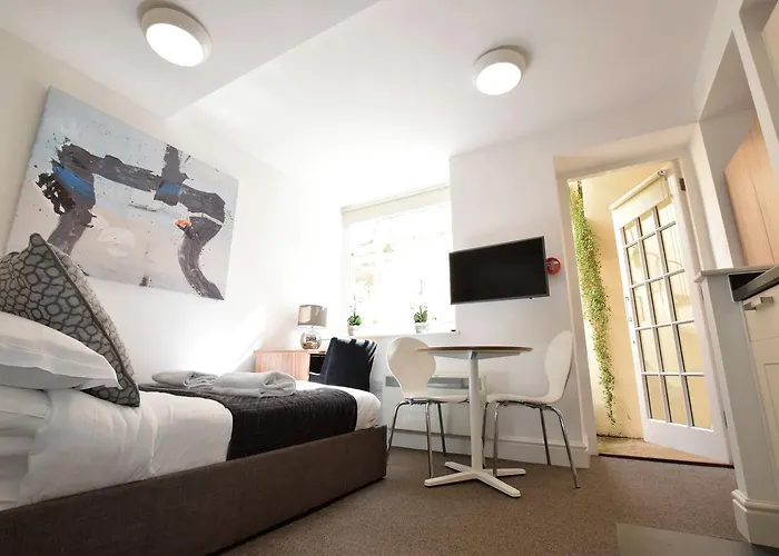 아파트 Berkeley Square Pads *