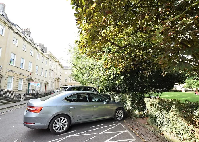 Berkeley Square Pads 아파트 *