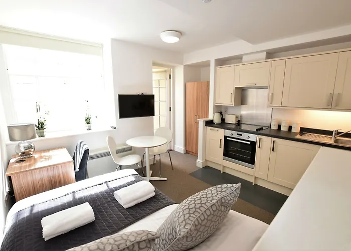 Berkeley Square Pads