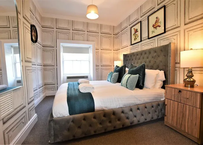 Berkeley Square Pads