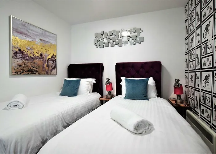 Berkeley Square Pads 브리스틀