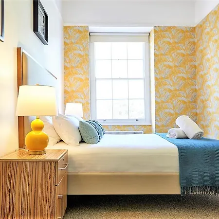 公寓 Berkeley Square Pads *