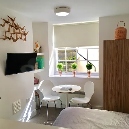 Berkeley Square Pads *