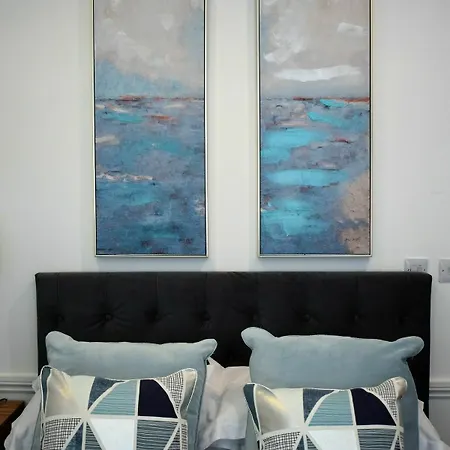 Berkeley Square Pads 布里斯托