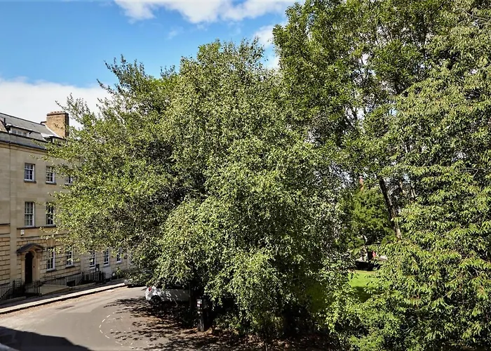 Berkeley Square Pads