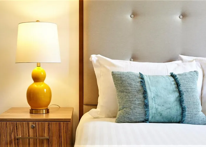 Berkeley Square Pads